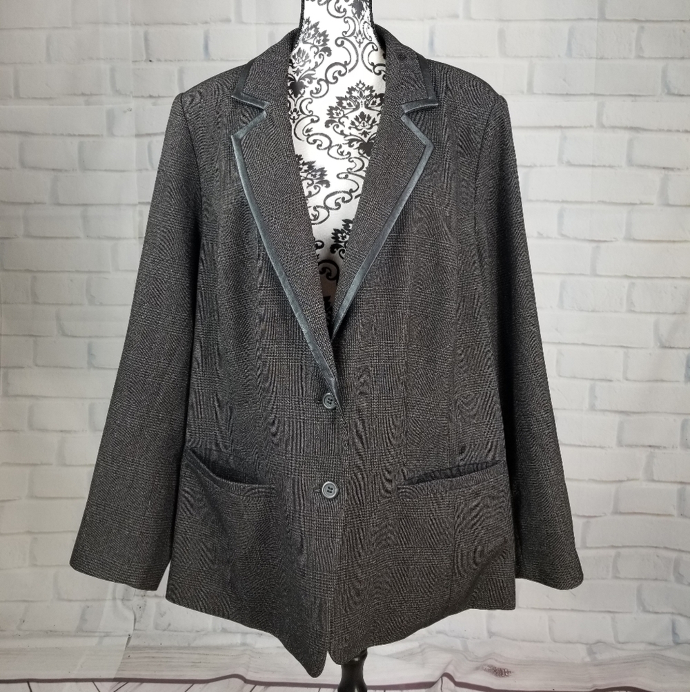 Lane Bryant button front sz 26 long sleeve jacket